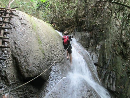 Explore Luang Prabang-Nong Khiau-Nam Kat Yorlapa-Pak Beng-Luang Prabang