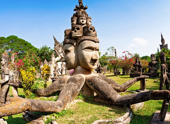 Vientiane-Vang Vieng-Xieng Khuang-Paksanh-Vientiane