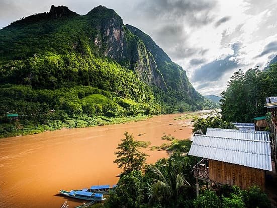 Luang Prabang-Namkat Yorapa Resort-Phongsaly-2Days Trekking+Akha Village Home Stay-Muang Khoa-Muang Ngoi Neua-Nong Khiau-Chinese Dam Ou River N. 2-Luang Prabang in Luang Prabang